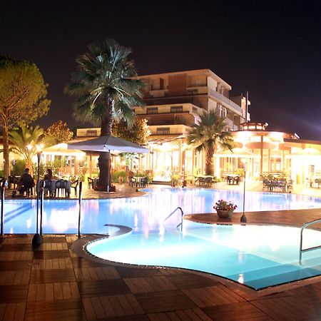Hotel Acquario Vasto Exterior foto